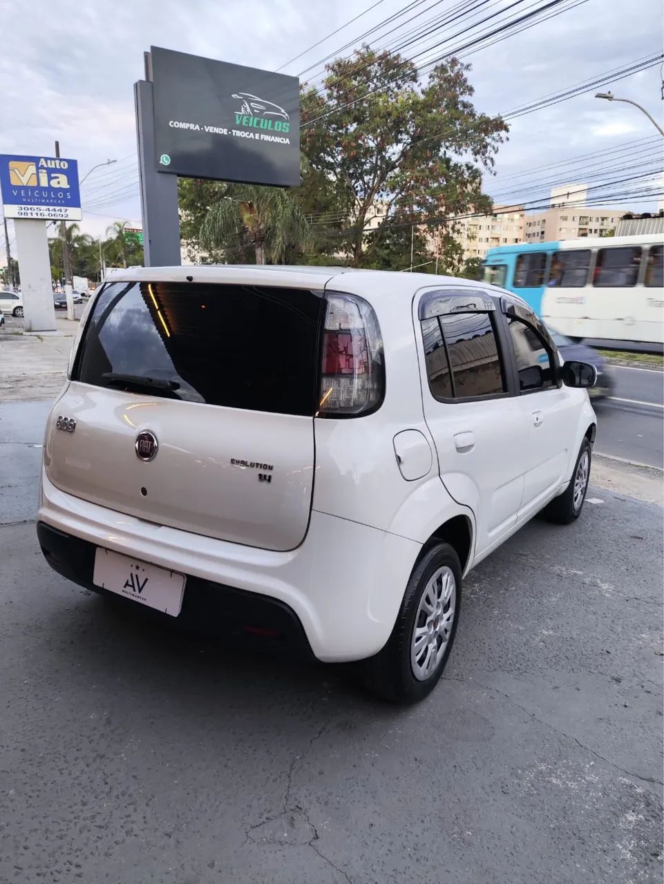 Fiat Uno Evolution 1.4 Fire Flex 8V 5P 2015 - Foto 3