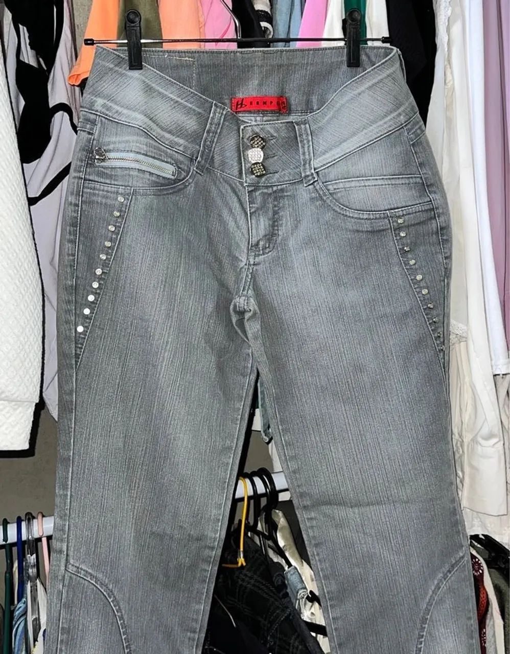 calça jeans hampe cinza