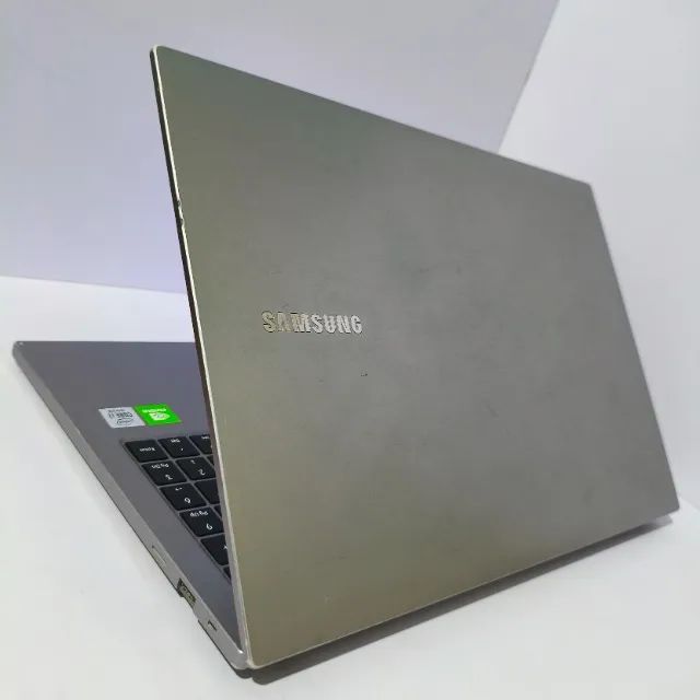 Notebook Samsung Core i7 10ª MX110 2GB, 8GB RAM 256GB SSD 15.6 FHD