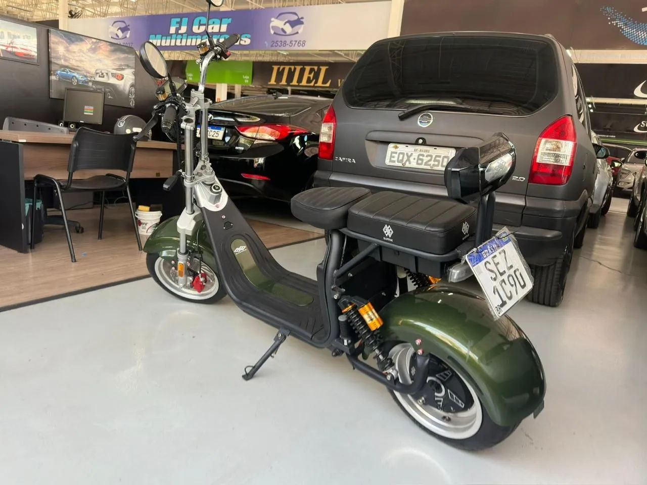 Moto elétrica  verde e  cinza - Foto 2