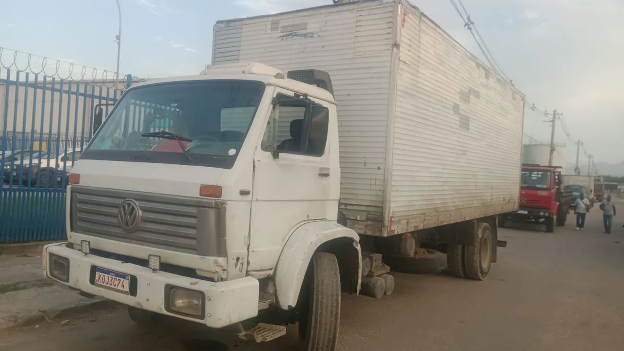 Vende-se caminhão 99 - Foto 2