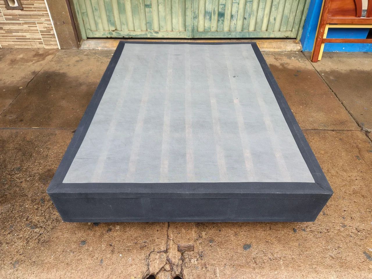 Vendo base box de casal padrão usada  - Foto 2