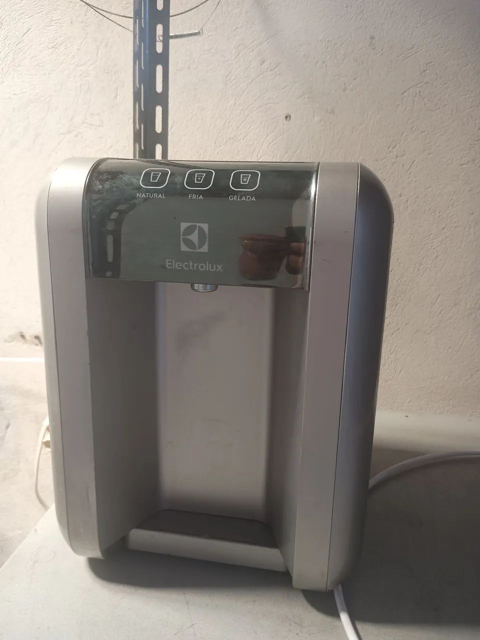 Bebedouro Eletrolux eletrônico deangueira  - Foto 2