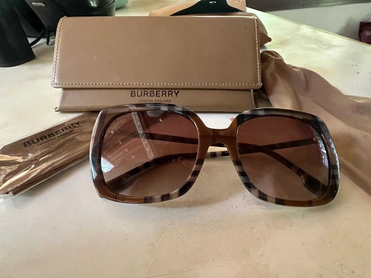 Óculos Burberry Luxury