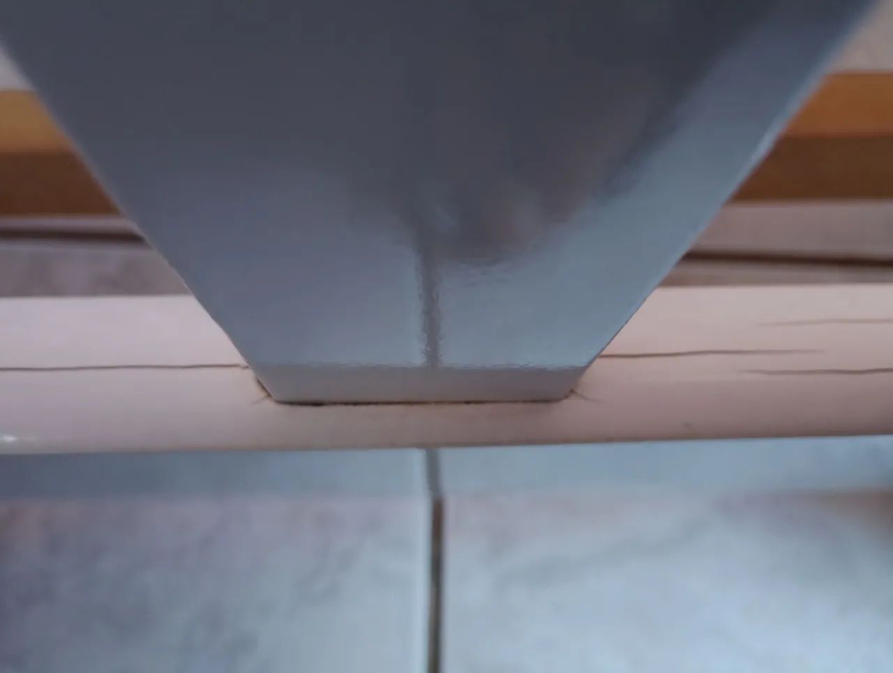 Berço usado com detalhes e sem colchão  - Foto 4
