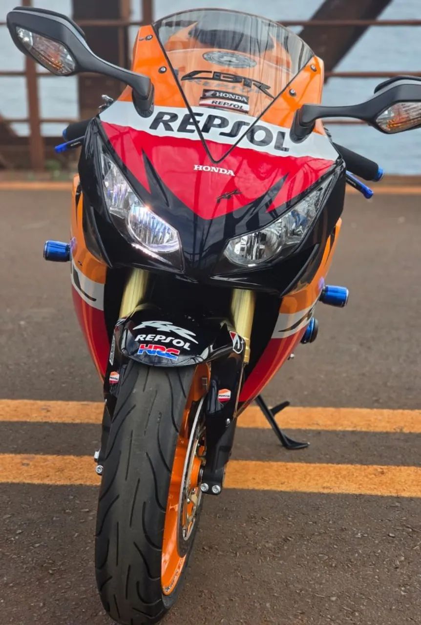 CBR 1000 Fireblade Repsol  com ABS - Foto 3
