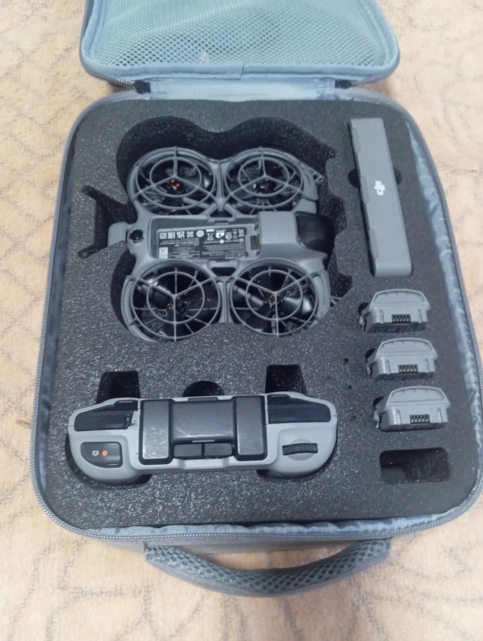 Drone DJI Neo 2 combo Fly More completo. - Foto 3
