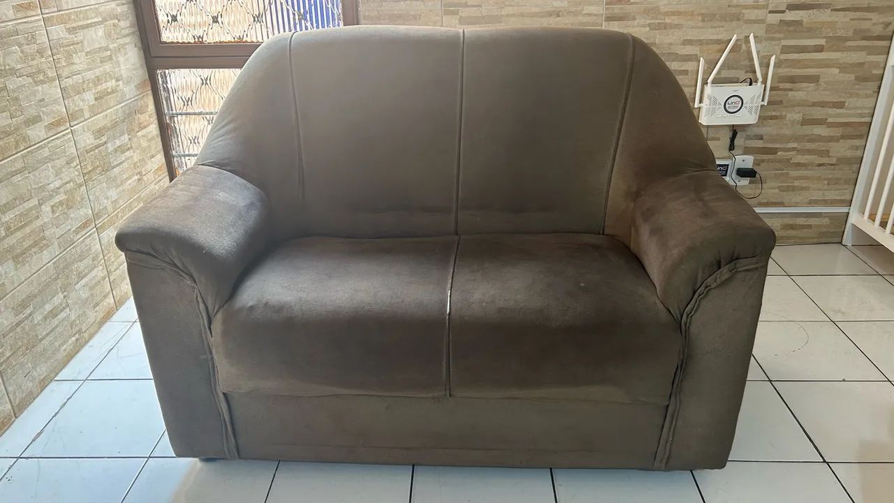 Sofá 2 Lugares Marrom - Usado em Bom- Confortável - Foto 2