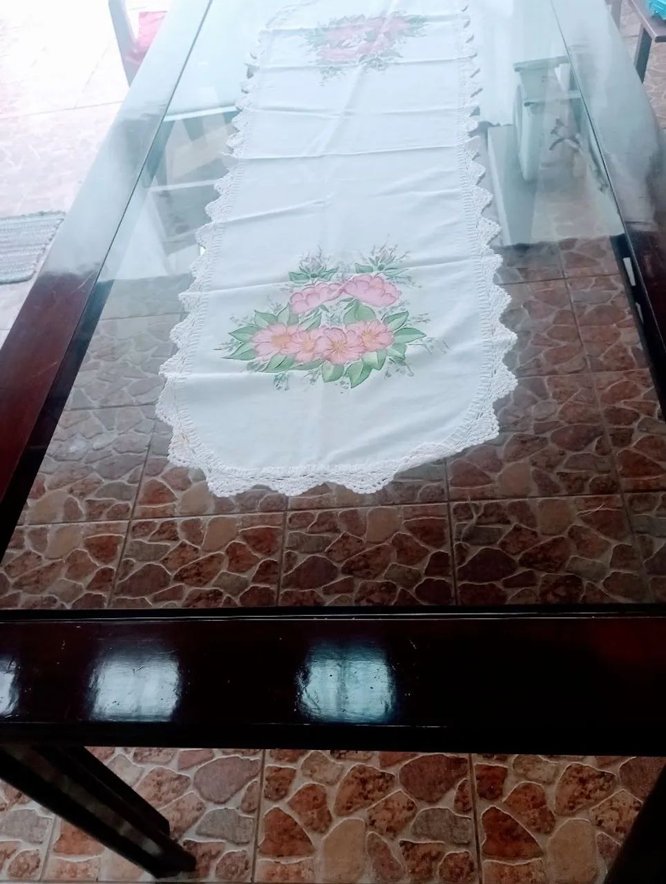 Mesa de jantar em Mognum com vidro  - Foto 4