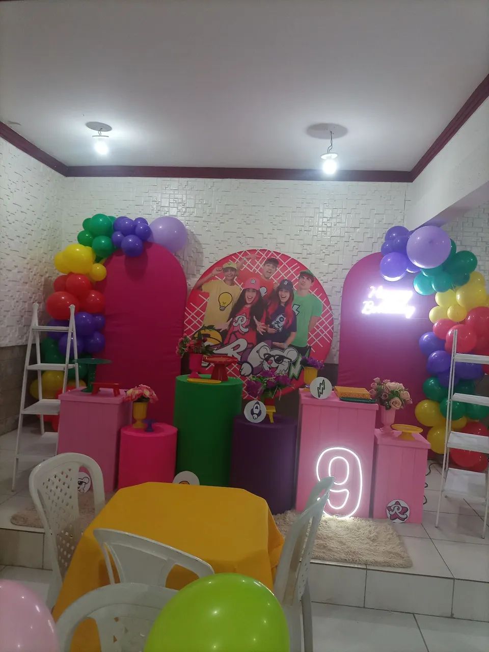 Tema Emily Vick  - Foto 3