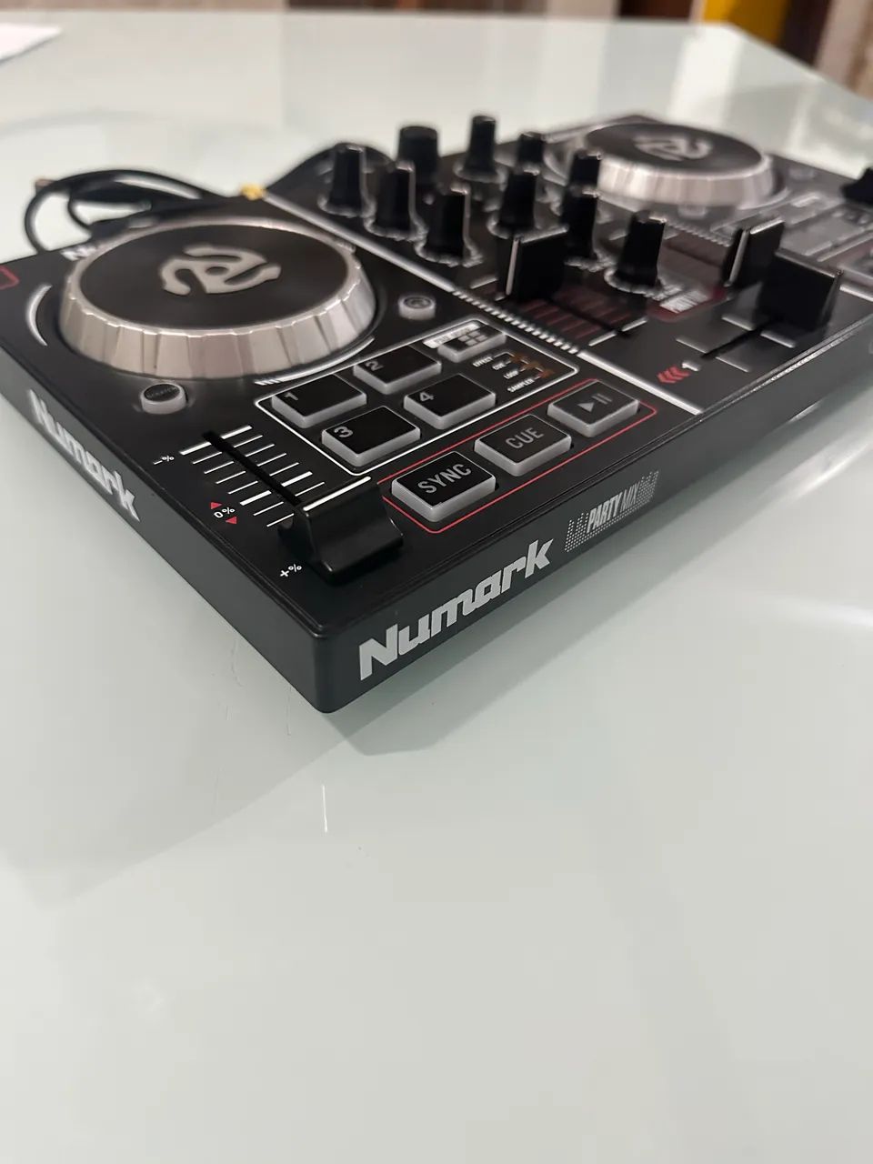 numark party mix