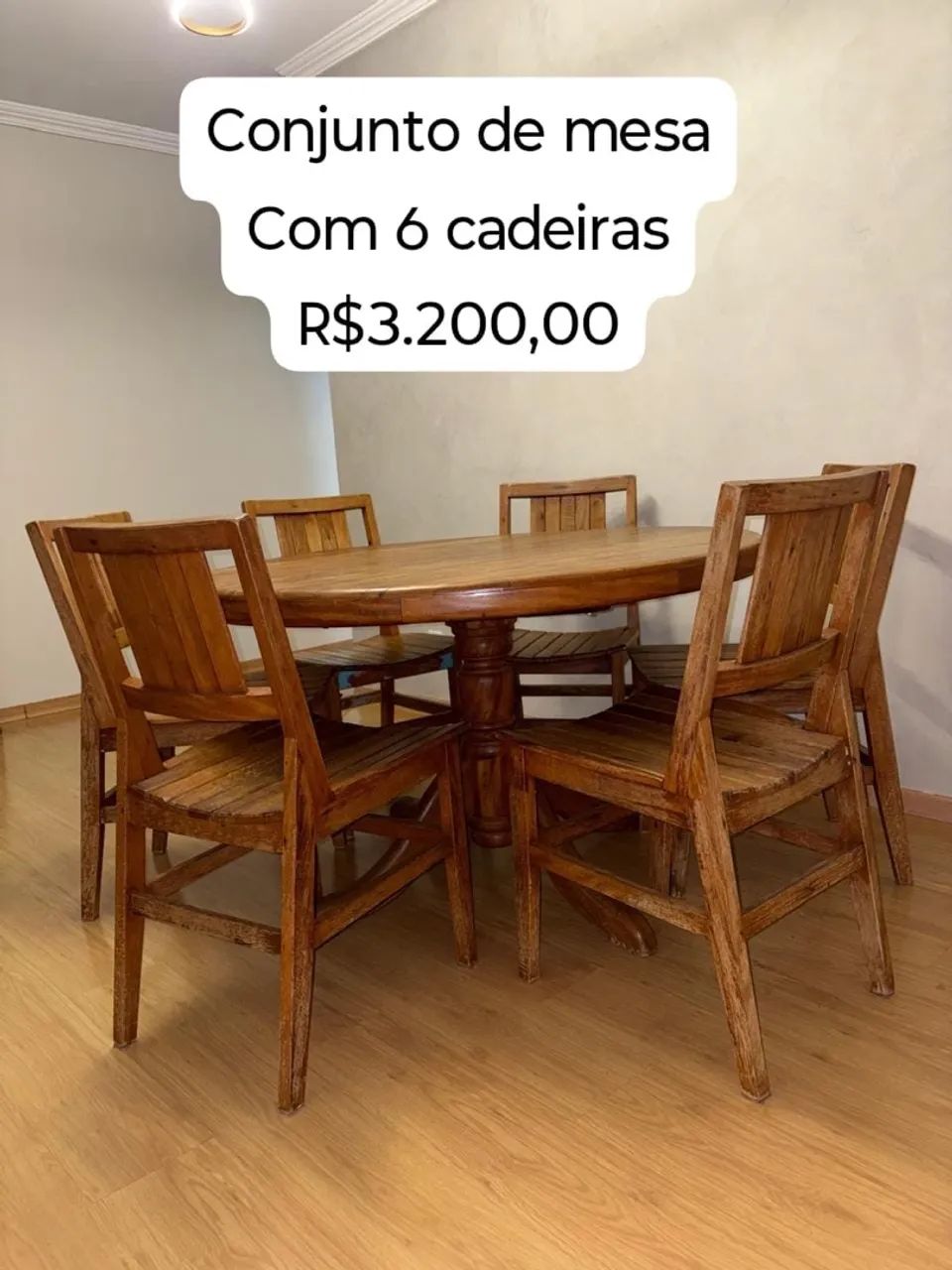 Mesa com 6 Cadeiras em Madeira