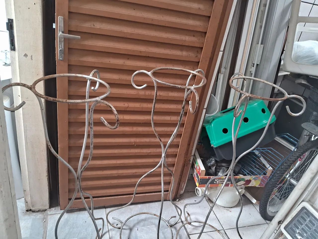 Vendo três suporte cada um $60 