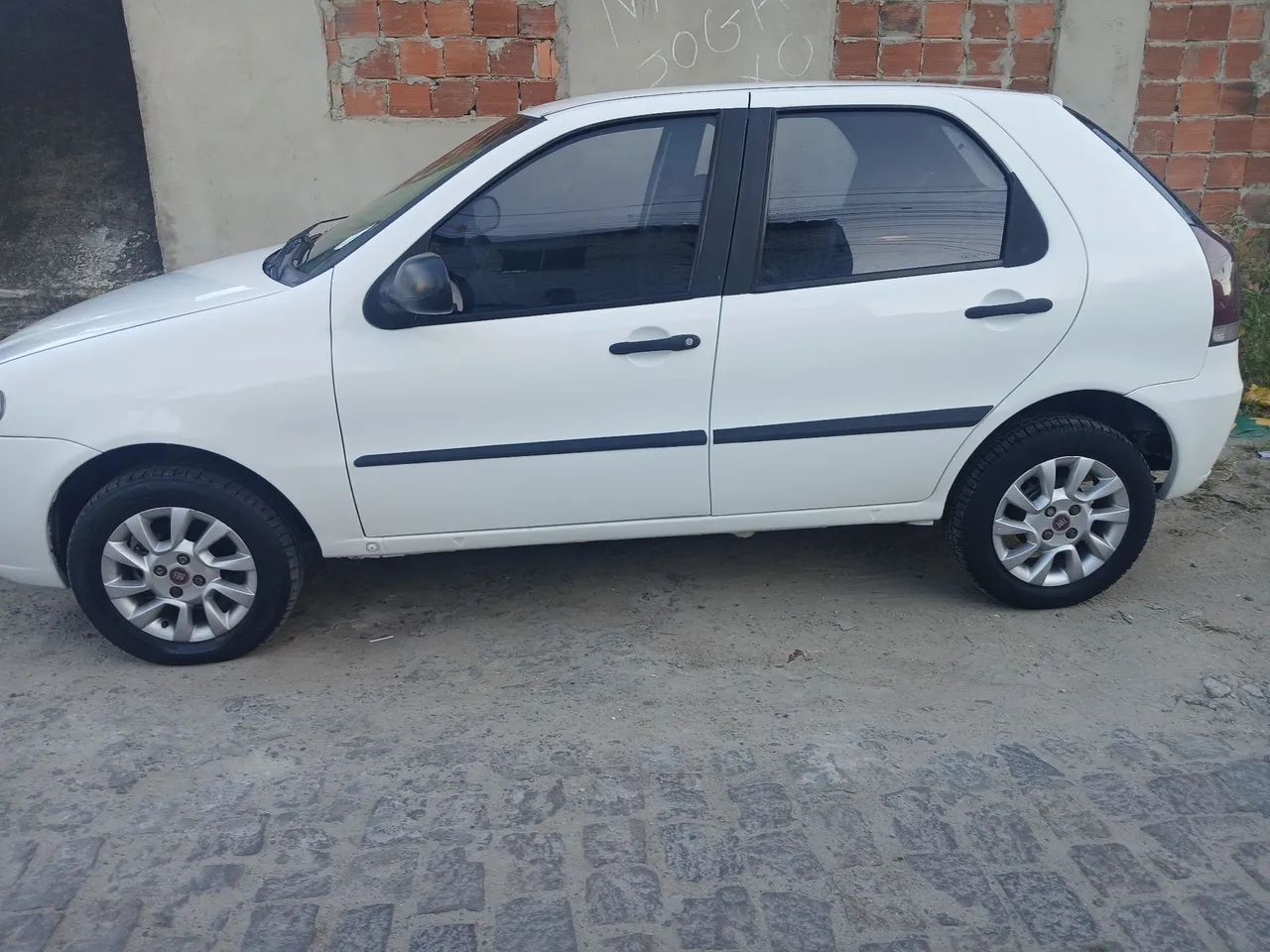 Fiat Palio Palio 1.0 ECONOMY Fire Flex 8V 4p 2013
