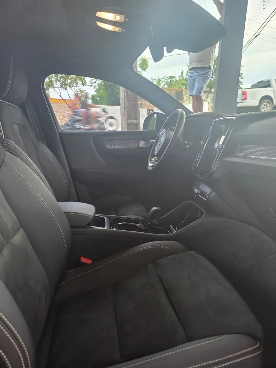 Volvo XC40 XC 40 Recharge Pure Eletric (elétrico) 2022 - Foto 8