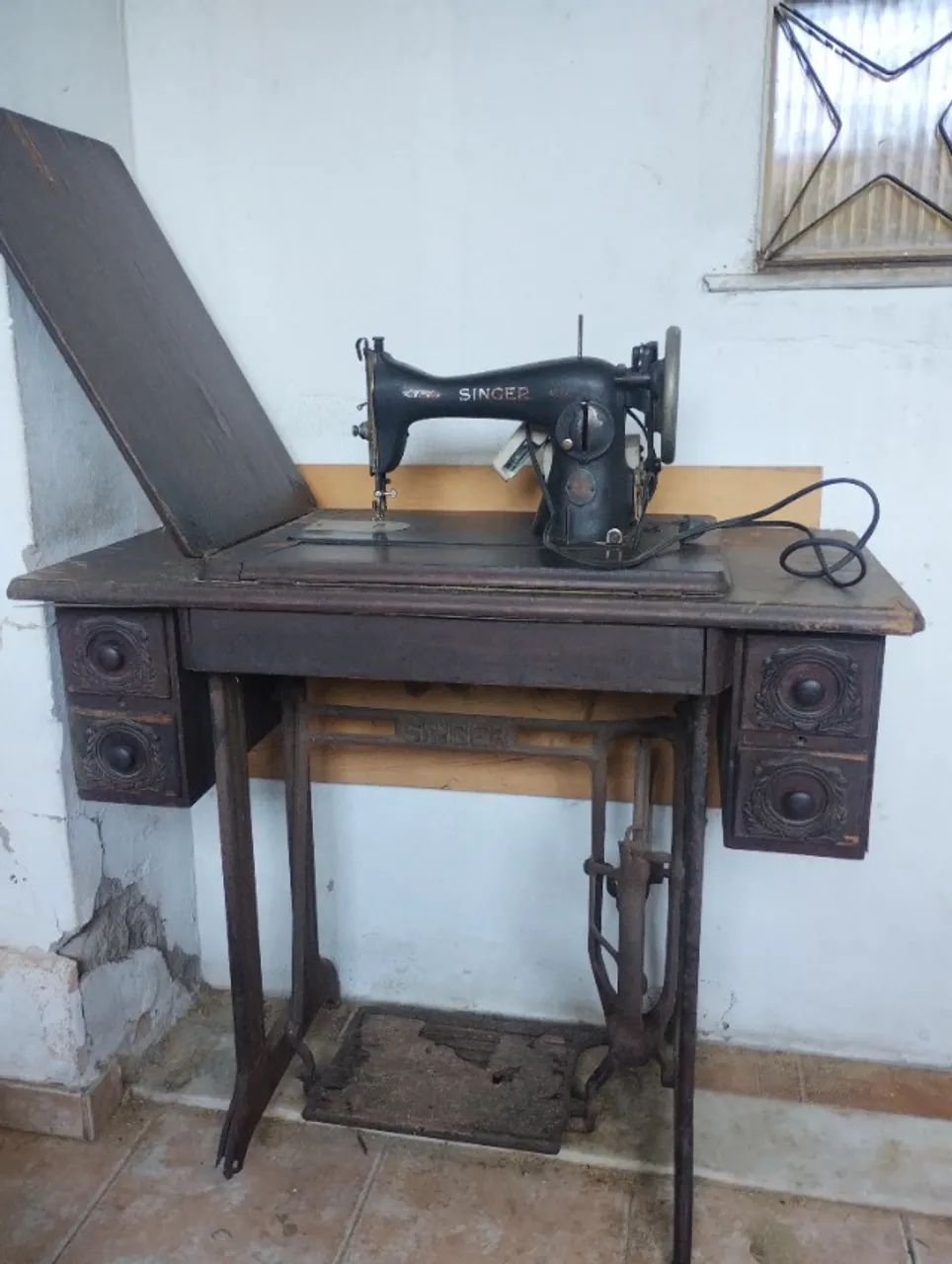 Reliqua Singer Relíquia: Máquina de Costura Singer Anos 50 - Equipamentos Para ...