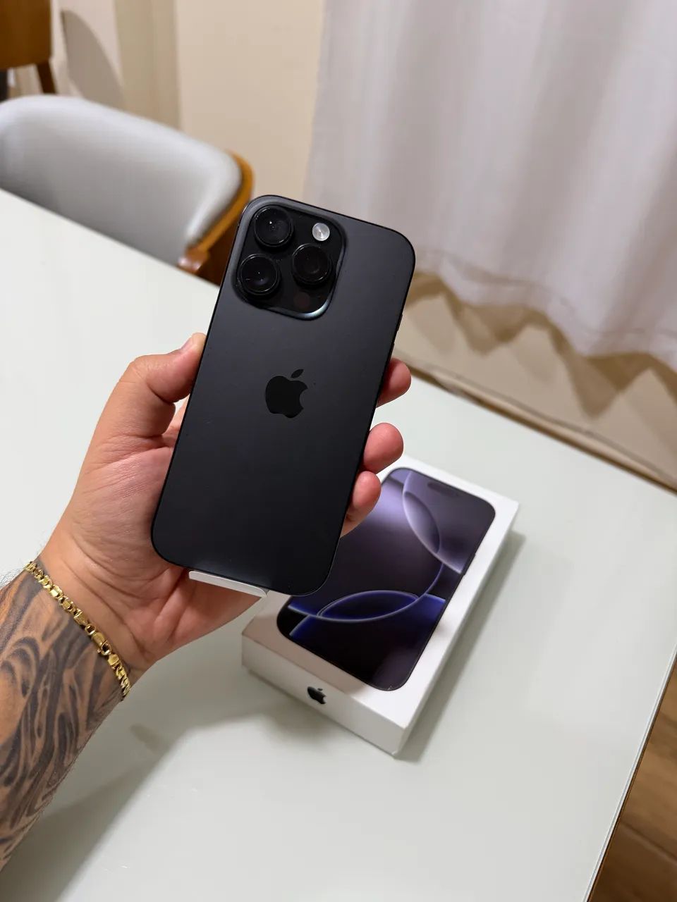 iPhone 16 Pro 128 - Foto 2