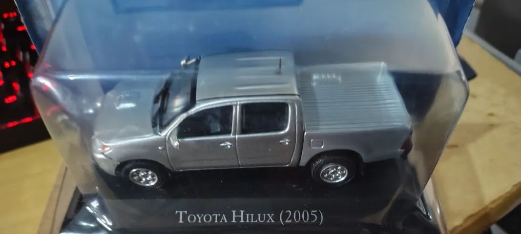 MINIATURA TOYOTA HILUX 2005 - Foto 4