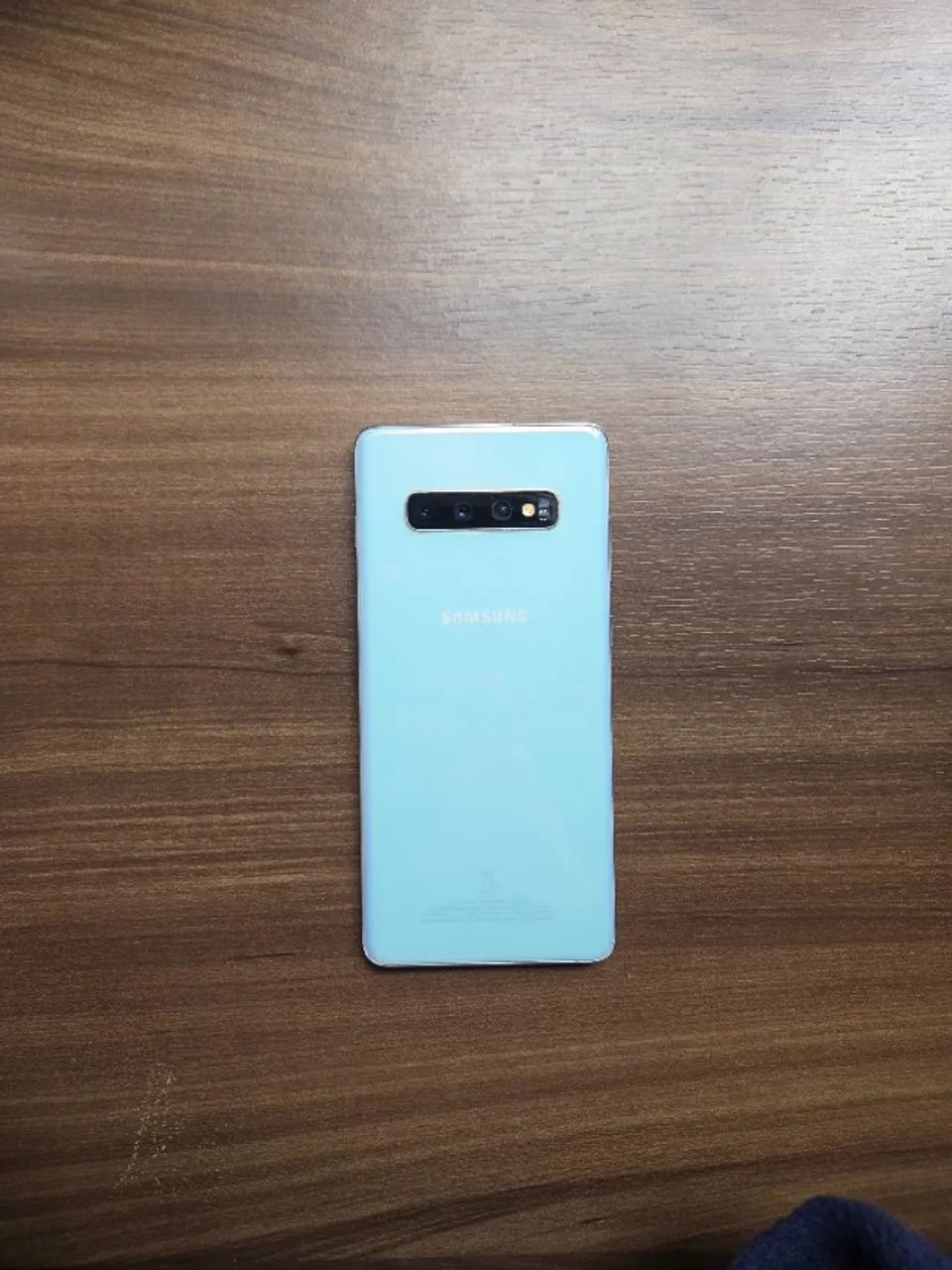 Samsung S10 Plus em ótimo estado de conservação