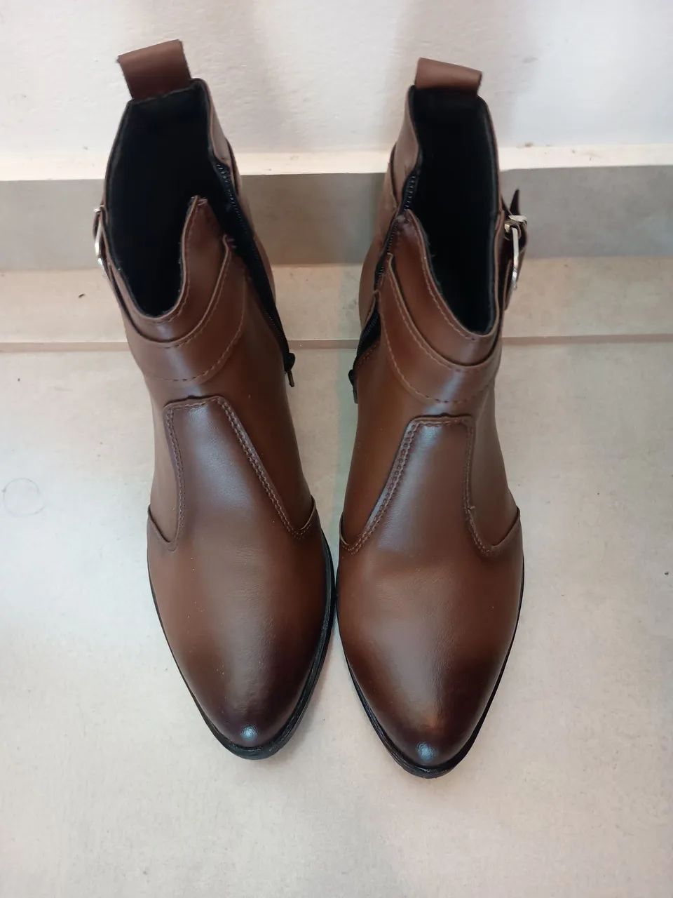 Bota - Foto 2