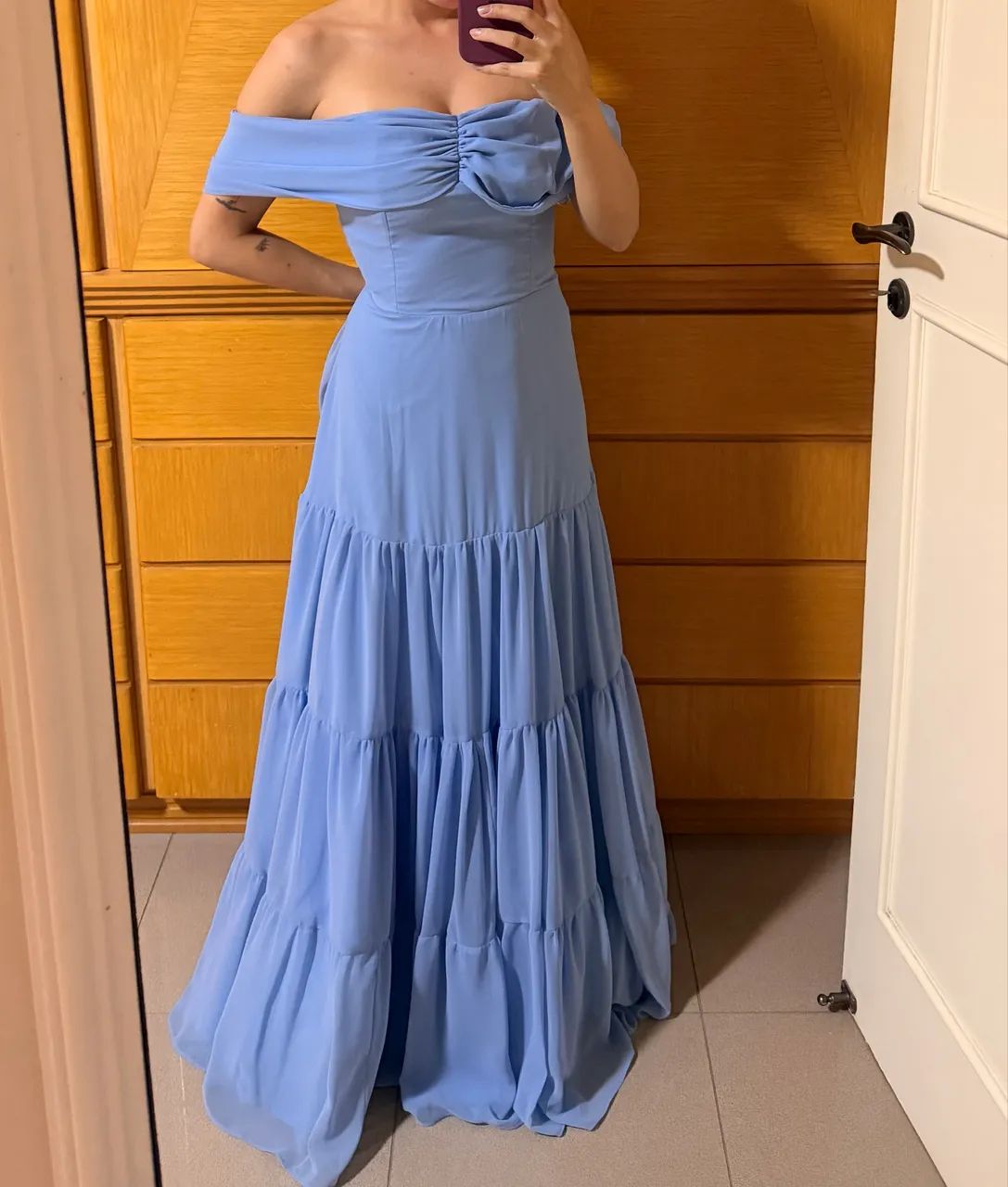 Vestido de festa modesto