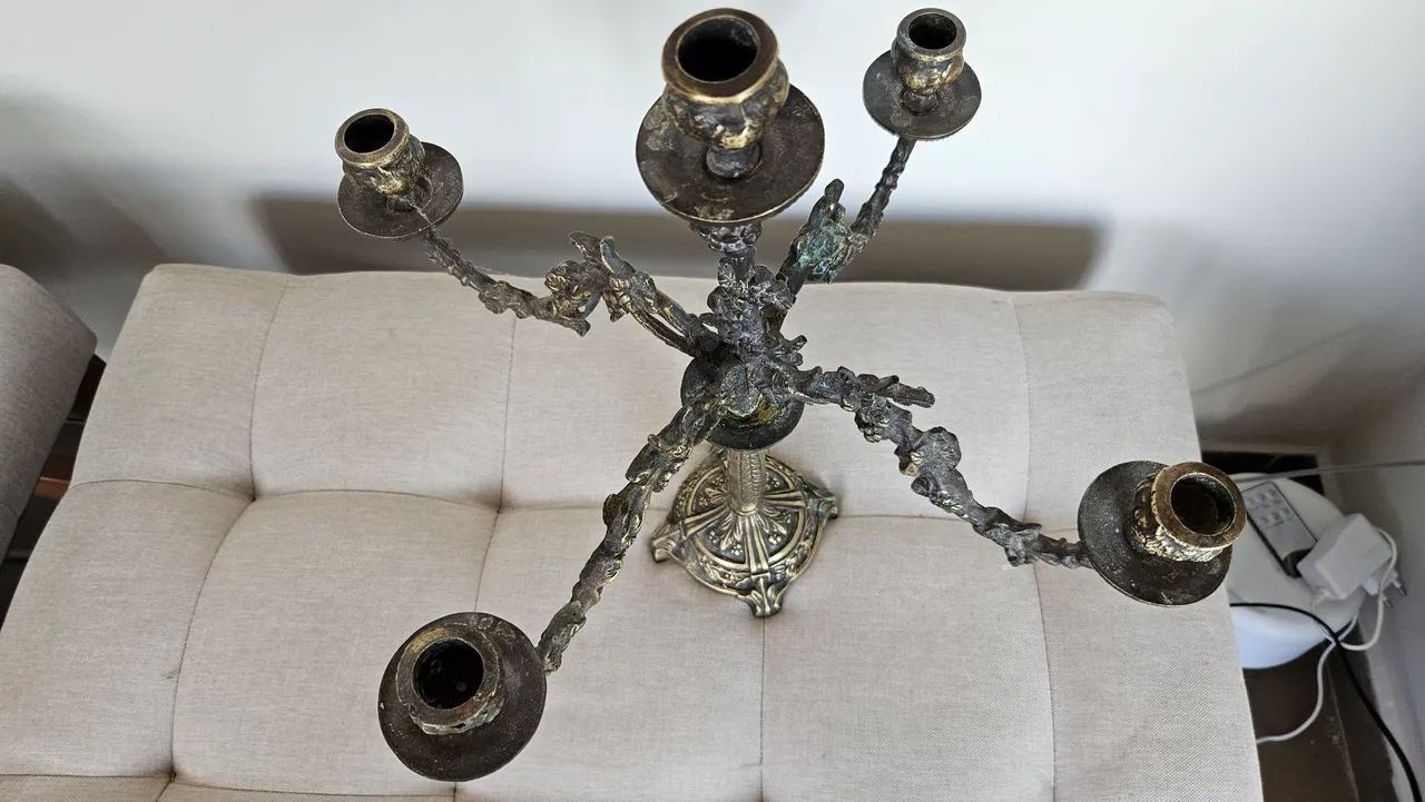 Candelabro de Bronze raro antiguidade  - Foto 4