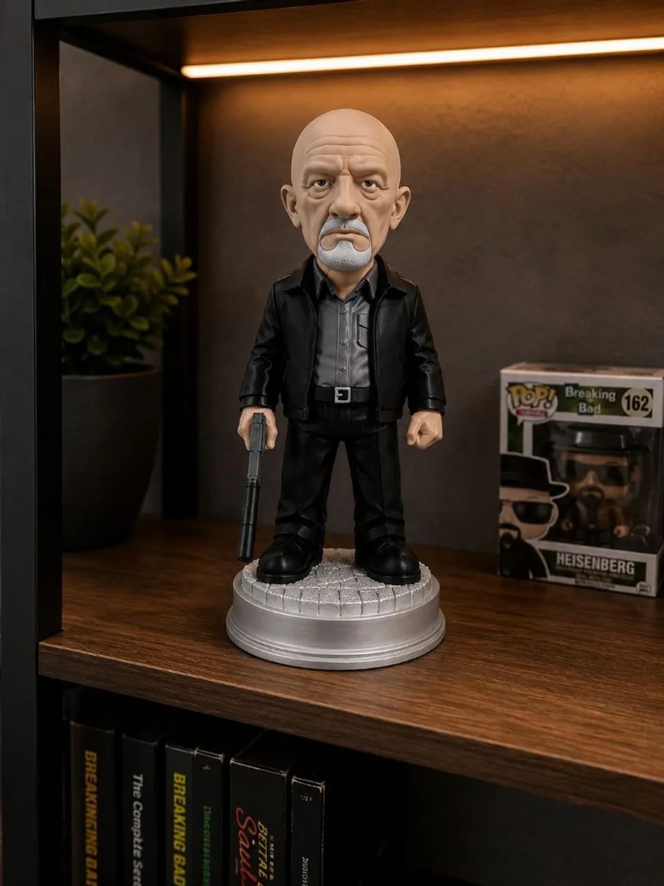 Mike Ehrmantraut Breaking Bad Boneco Colecionável 3d 35 Cm