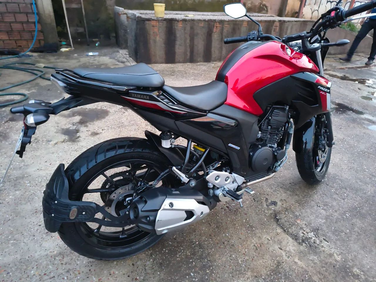 MOTO FAZER 250 NUCA TRABALHOU COMO UBER  - Foto 9