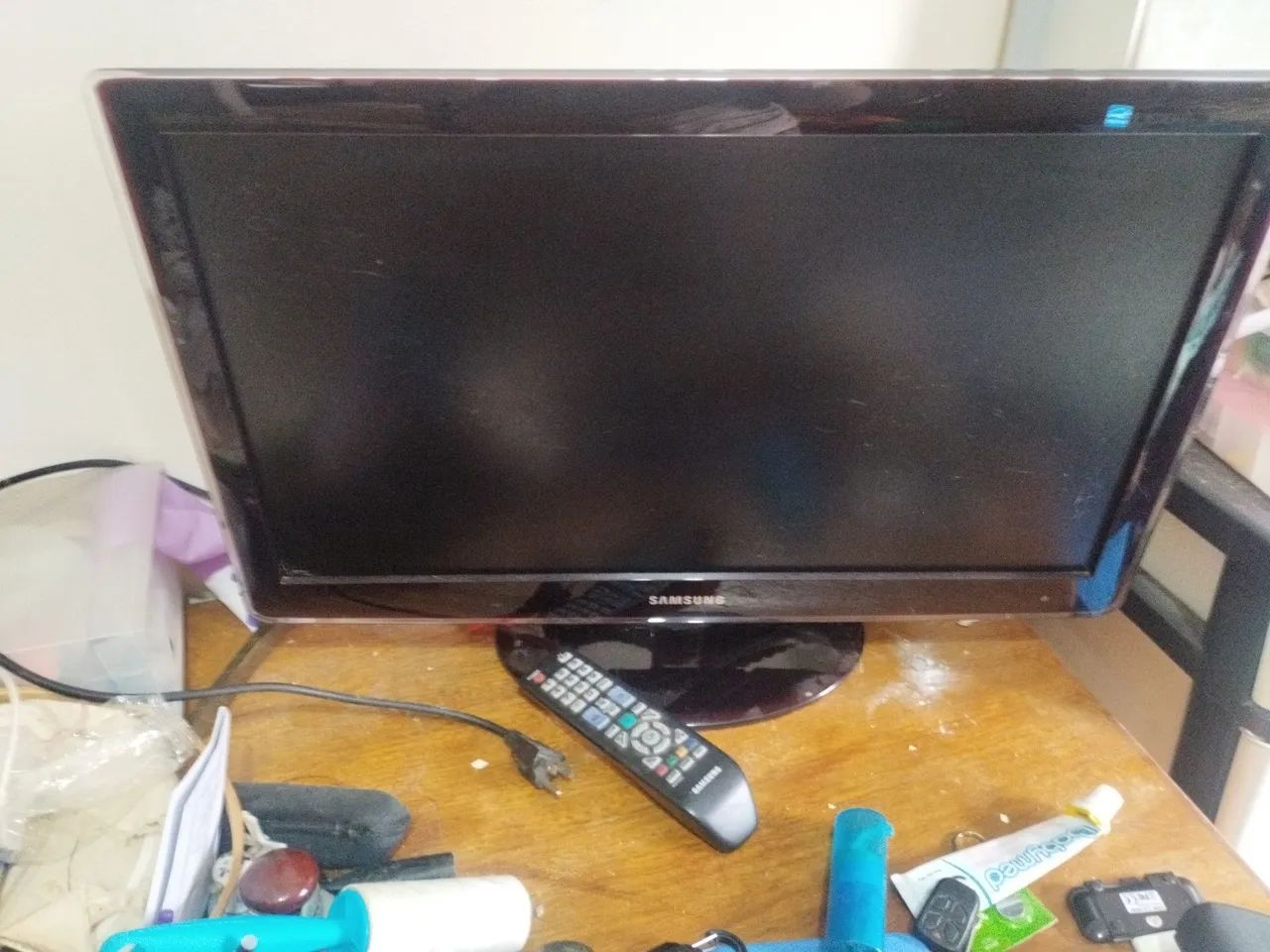 Televisão Samsung pequena 