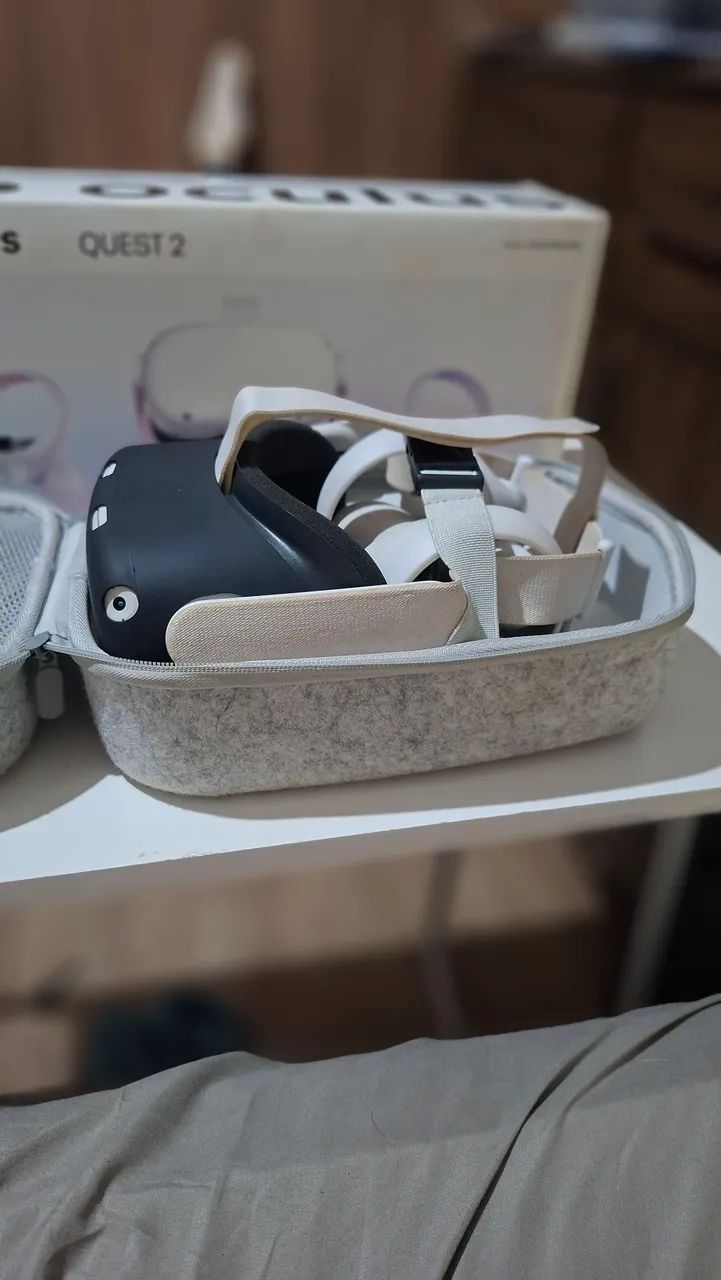 Oculus Meta Quest 2 128gb + case de transporte + capinha de silicone com caixa - Foto 4