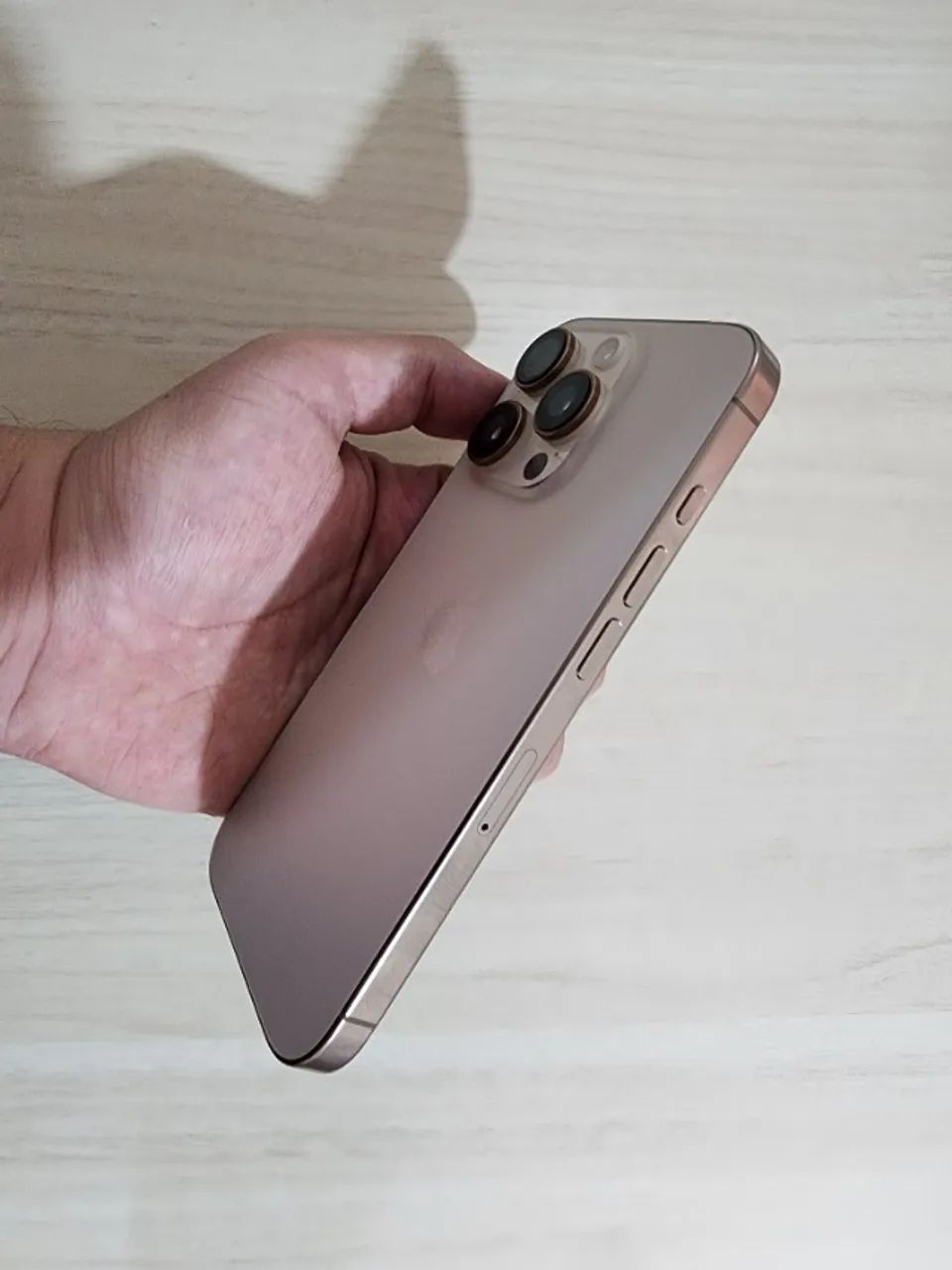 iPhone 16 Pro 128GB Desert Titanium - Impecável (Bateria 92%) + Caixa e Acessórios - Foto 2