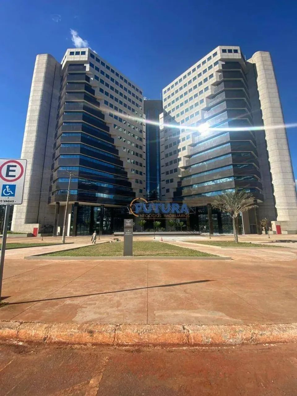 Excelente Sala Comercial com 630m² - Ed Centro Empresarial Varig - Asa Norte - Brasília/DF