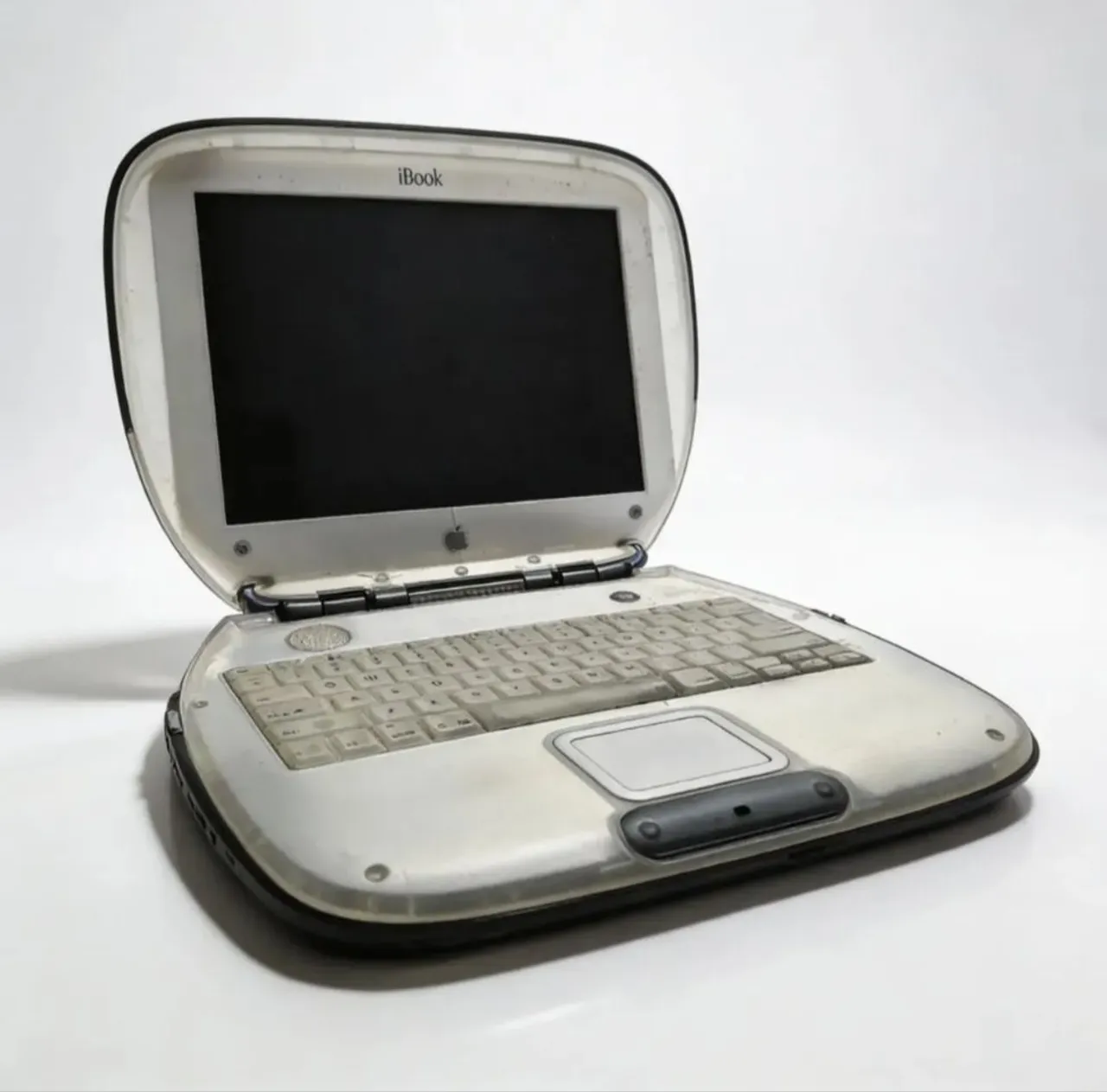 MacBook本体 Apple iBook 300MHz PowerPC G3 Preços baixos em Notebooks Apple PowerPC G3 | eBay