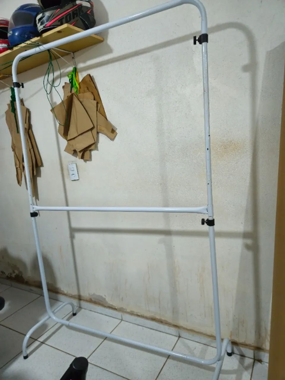 Arara de roupas 2 níveis 