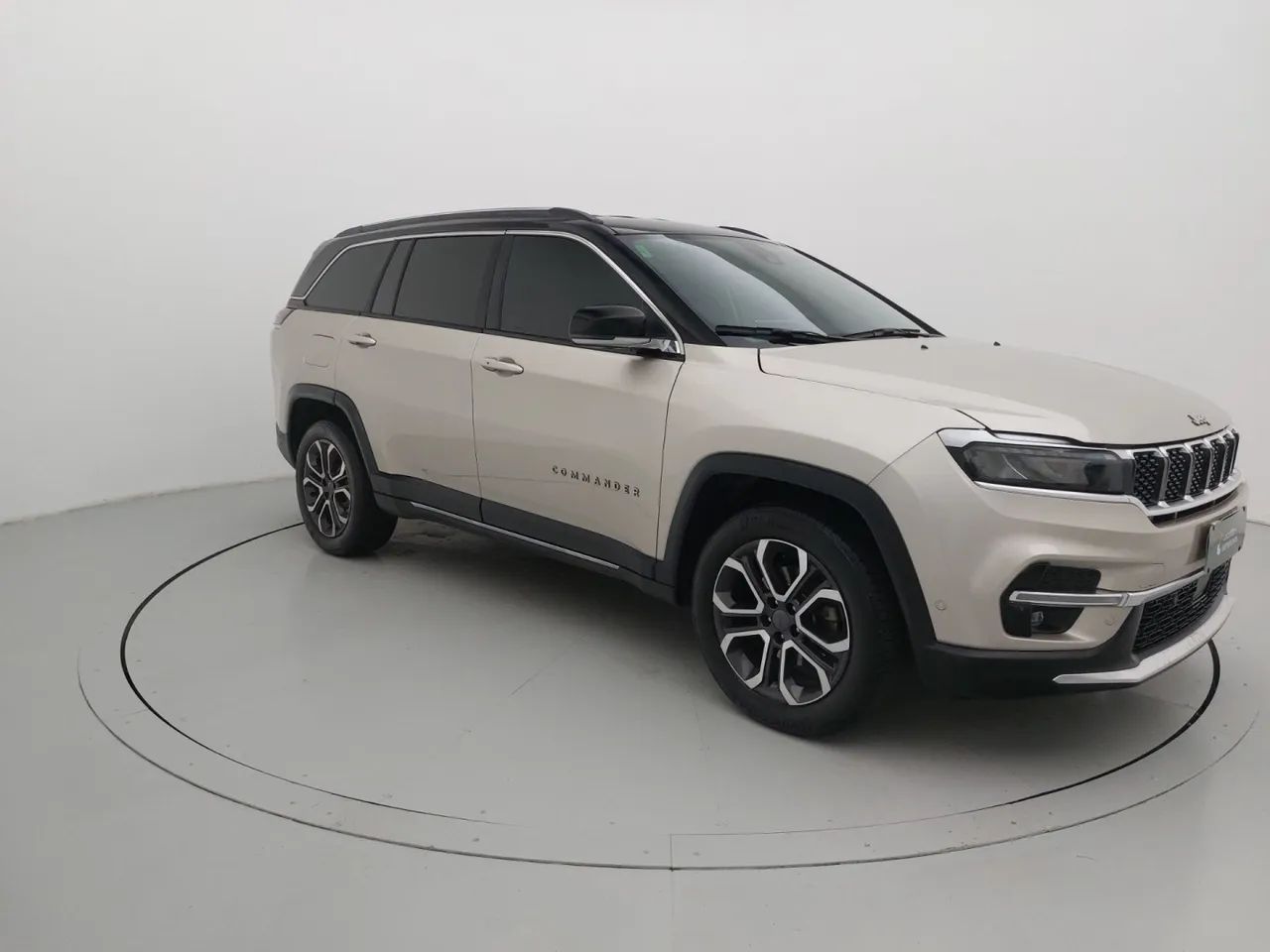 Jeep Commander Limited T270 1.3 TB Flex Aut., foto 7 de 18