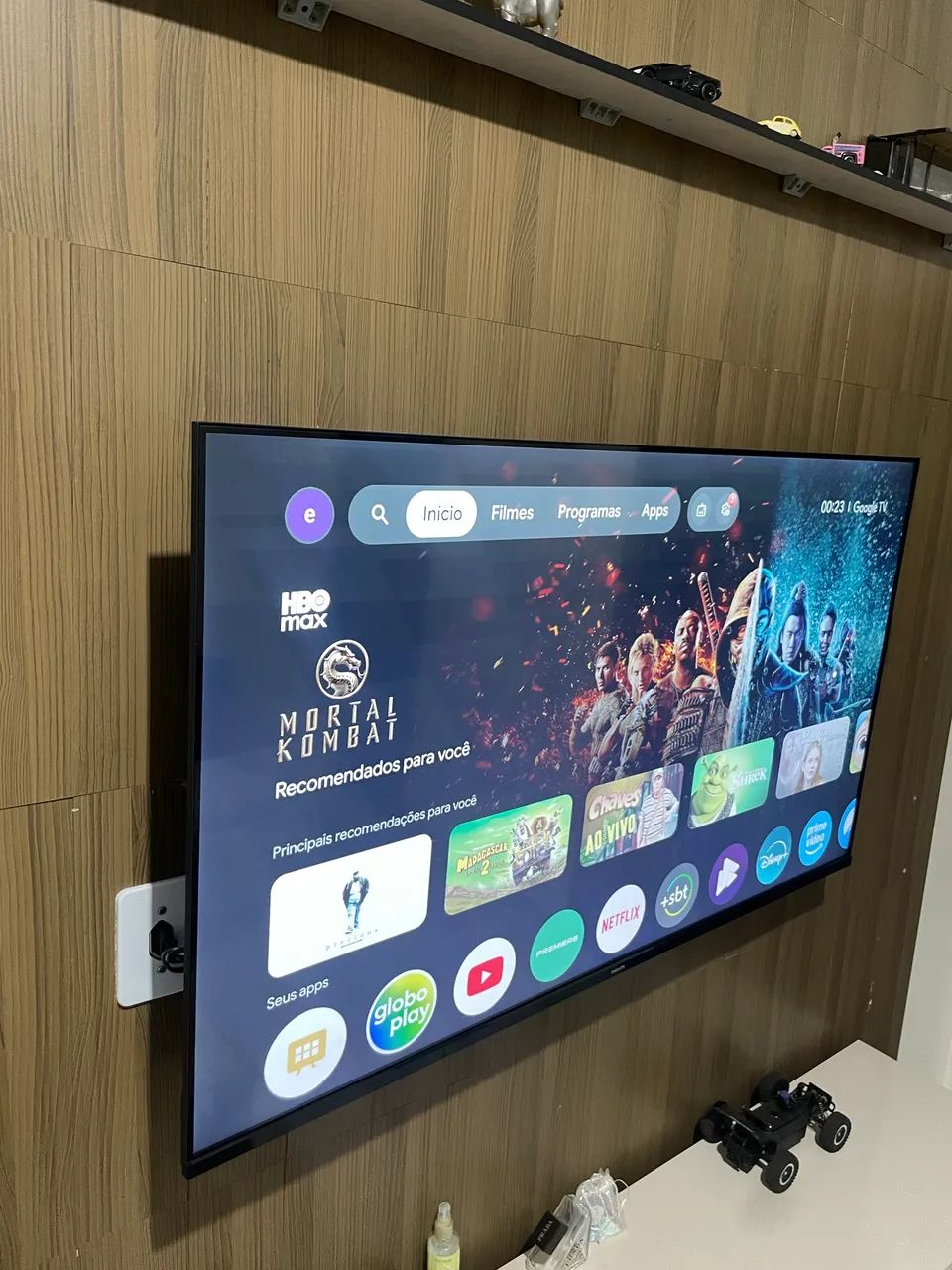 Vende-se smart tv Philips 50 polegadas semi nova apenas 2 meses de uso 
