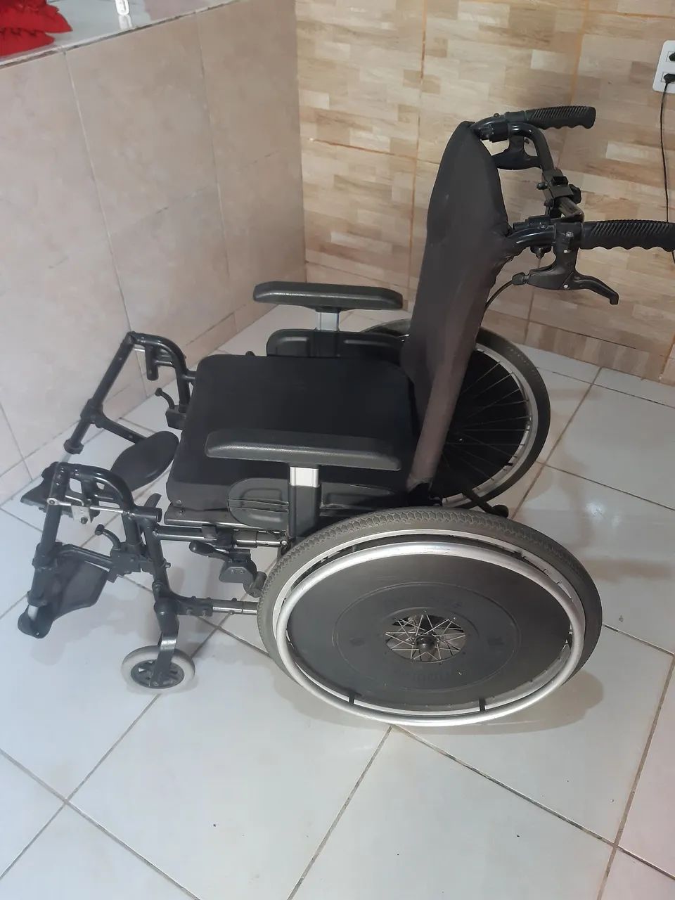 Cadeira de rodas Ortobras - Foto 2