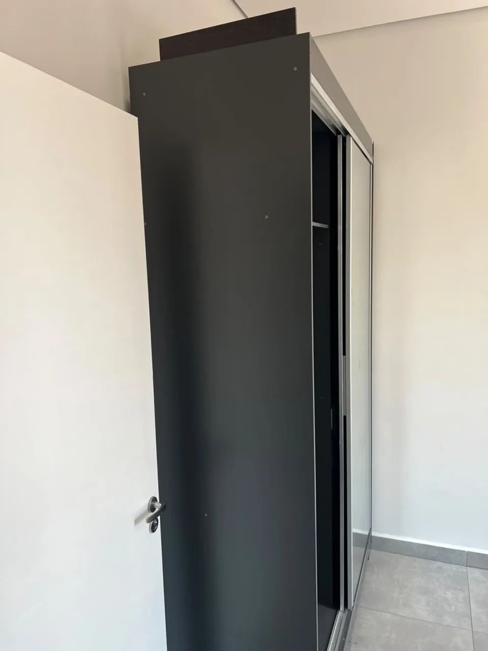 Guarda-roupa com espelho - Foto 4