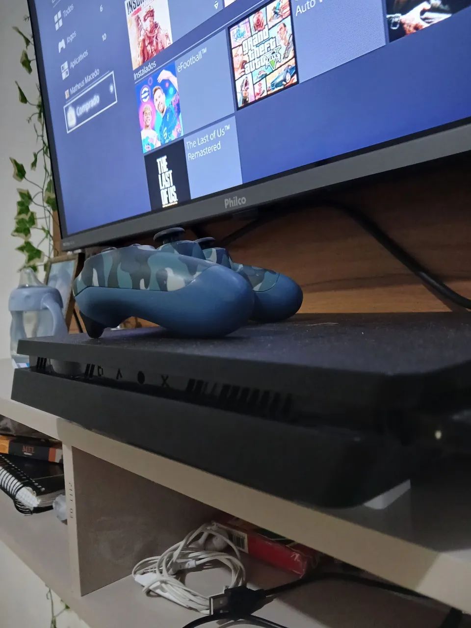 PS4 slim 