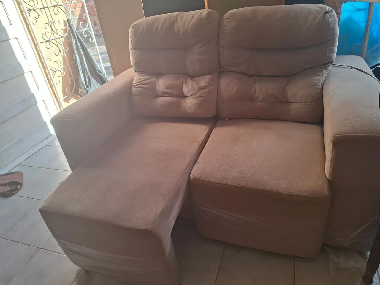 Sofá retrátil de 2 lugares  - Foto 3
