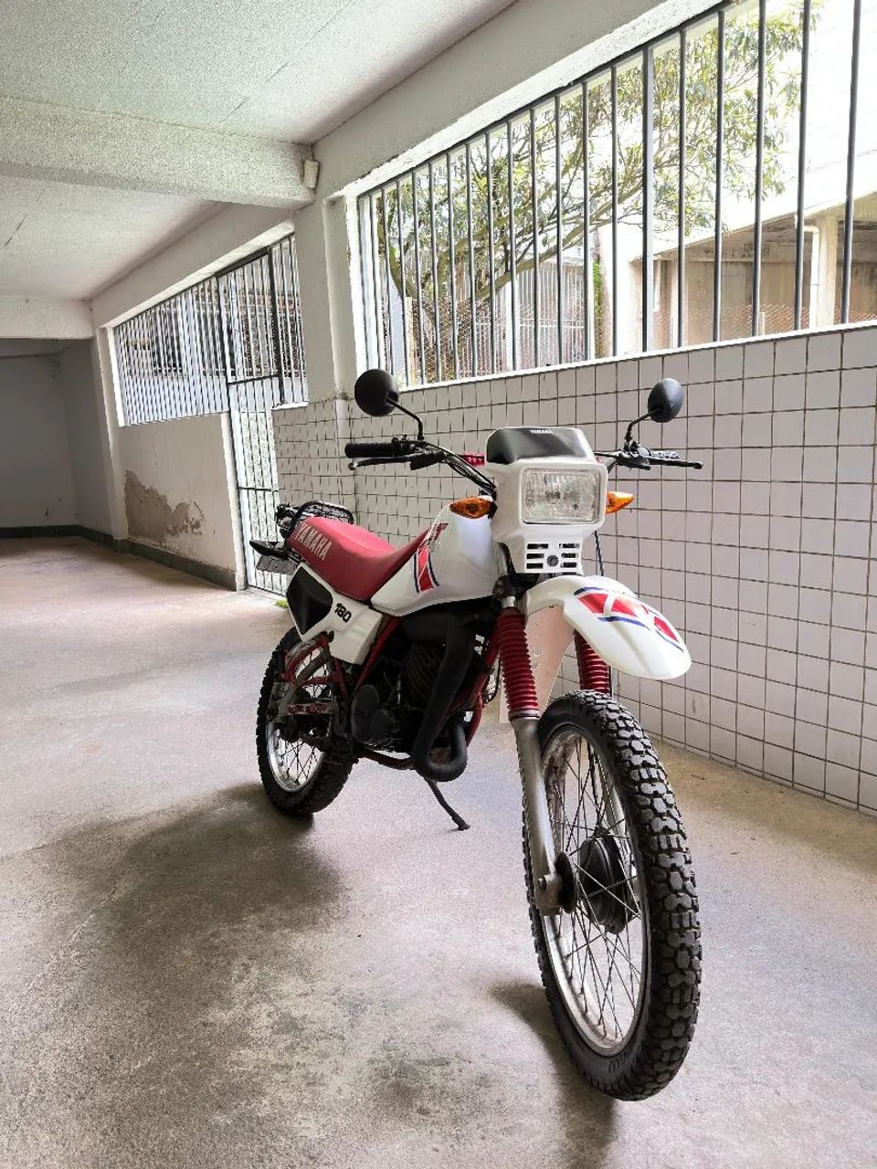 DT 180