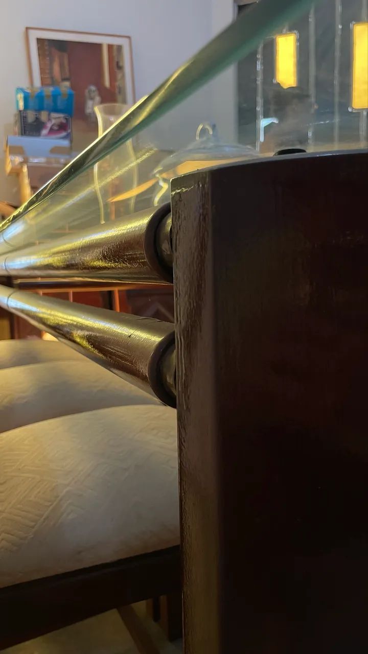 Mesa rústica de madeira 