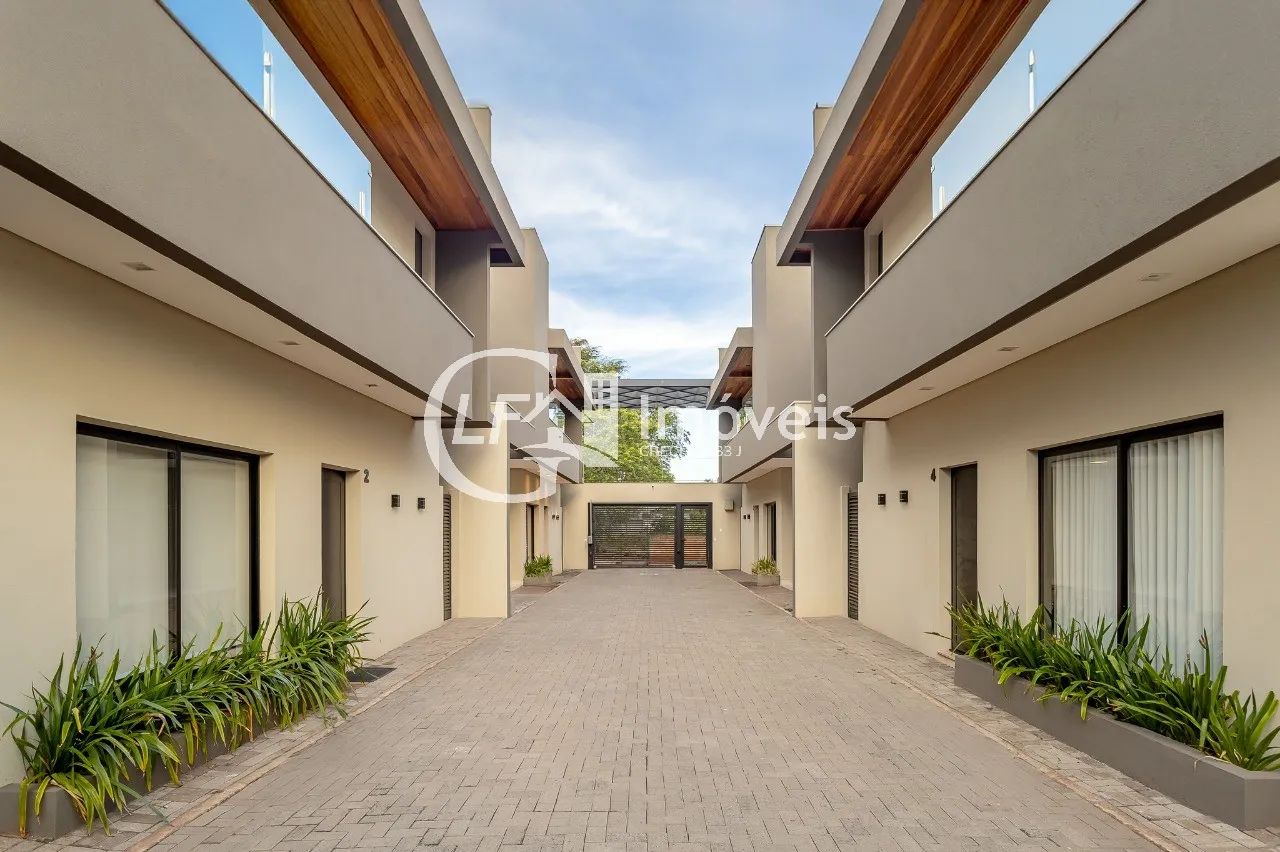 CASA COM 3 SUÍTES + 173m² | CONFORTO, ESPAÇO E LOCALIZAÇÃO PRIVILEGIADA - Foto 4