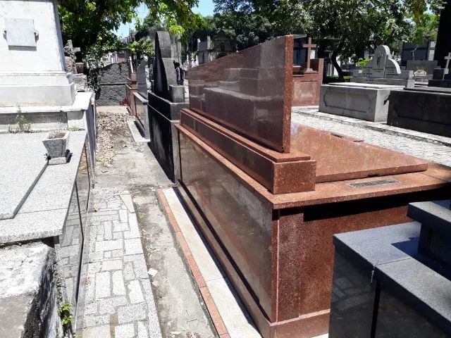 VENDO SEPULTURA-JAZIGO PERPÉTUO CEMITÉRIO SÃO FRANCISCO XAVIER, CAJU PRÓXIMO ADMINISTRAÇÃO - Foto 5