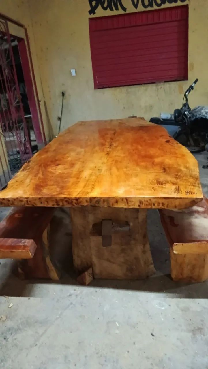 Mesa rústica 