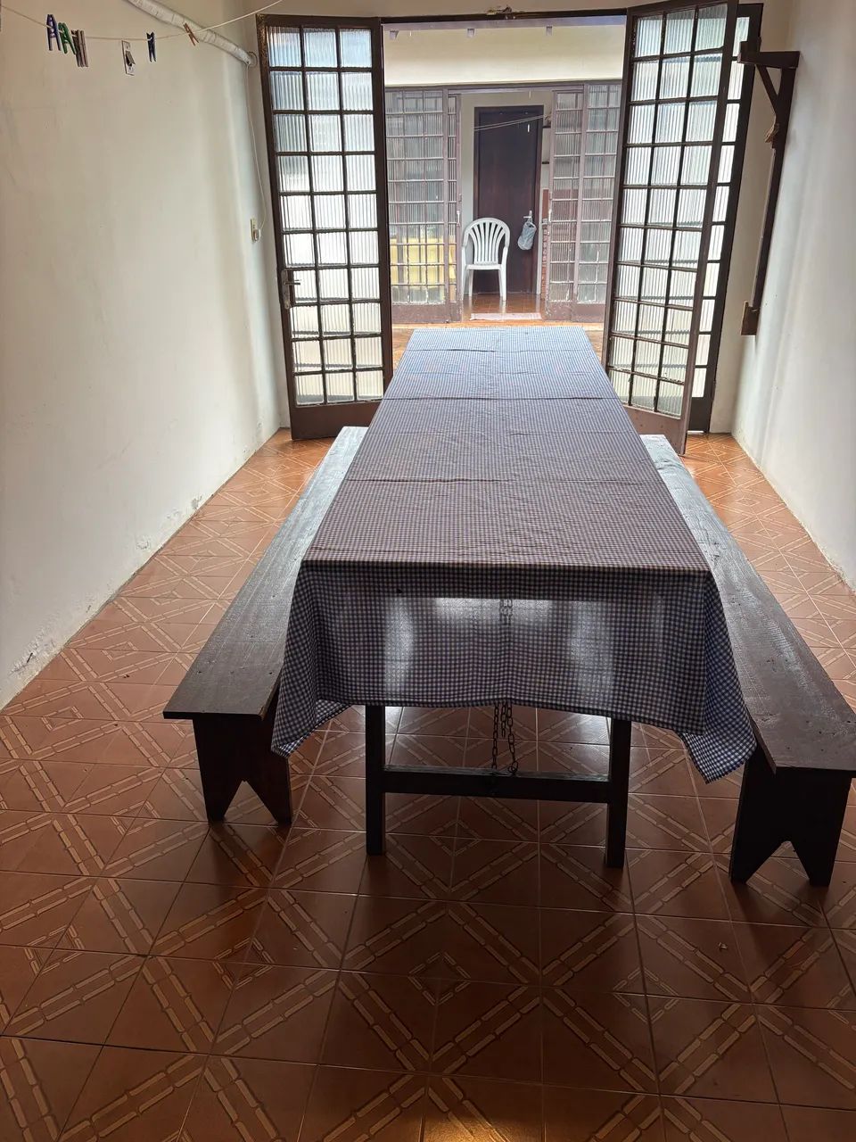 Mesa 10 lugares para churrasco com apoio para guardar  - Foto 3