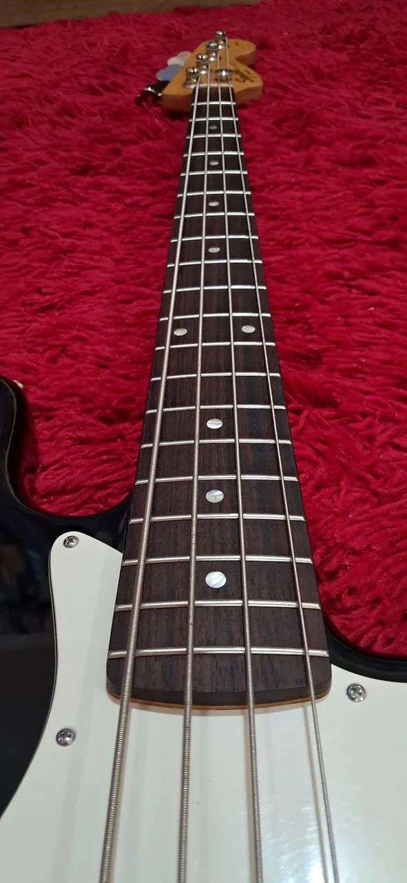 BAIXO FENDER -  JAZZ BASS - 4C - BLINDADO E REGULADO - Foto 5