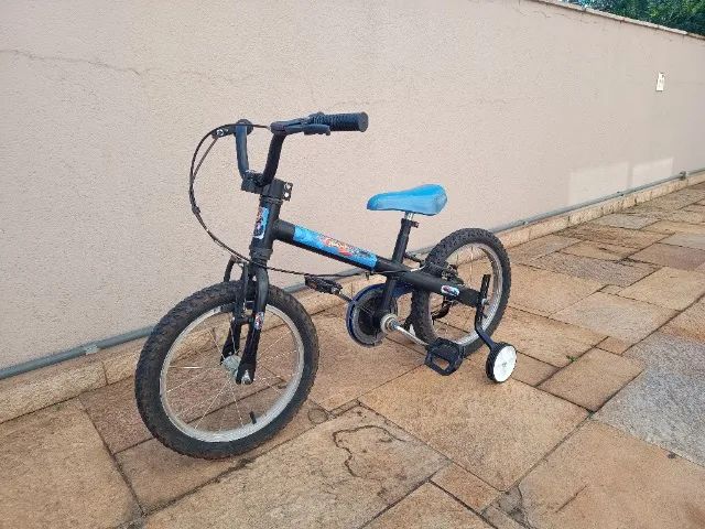 Bicicleta infantil aro 16 com rodinhas e pneus novos