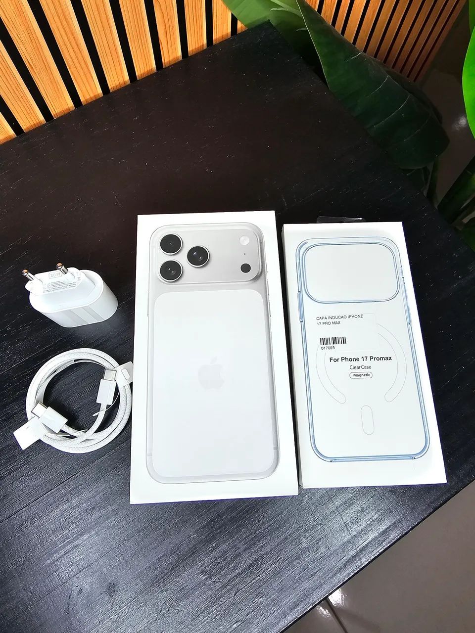 IPhone 17 Pro Max 256GB Silver, Novo, Nunca Ativado - Foto 2