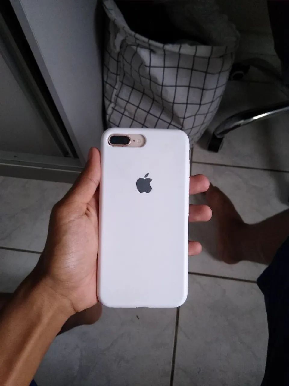 (PREÇO NEGOCIÁVEL) IPhone 8 Plus Conservado - Foto 2